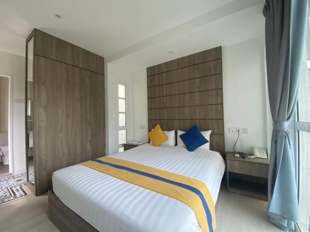 Solesor Kampong Beach Resort Port Dickson Extérieur photo